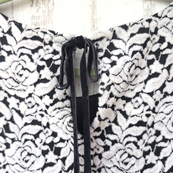 Chico's Rose VelvetBurnout Jaquard LanternSleeve Delicate Romantic Top Women's L - Picture 7 of 13